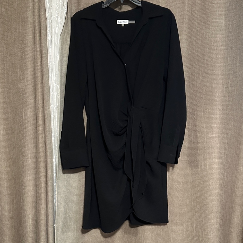 Calvin Klein Elegant Black Long Sleeve Dress